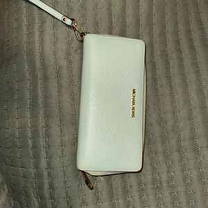 Michael Kors Mint Leather Wristlet